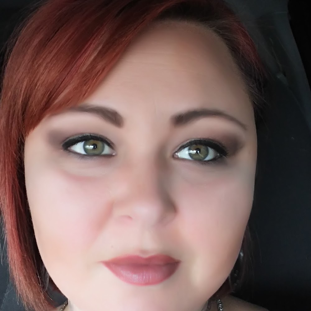 Meet your Posher, Holly